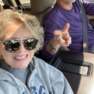 Meet your Posher, Lyndi